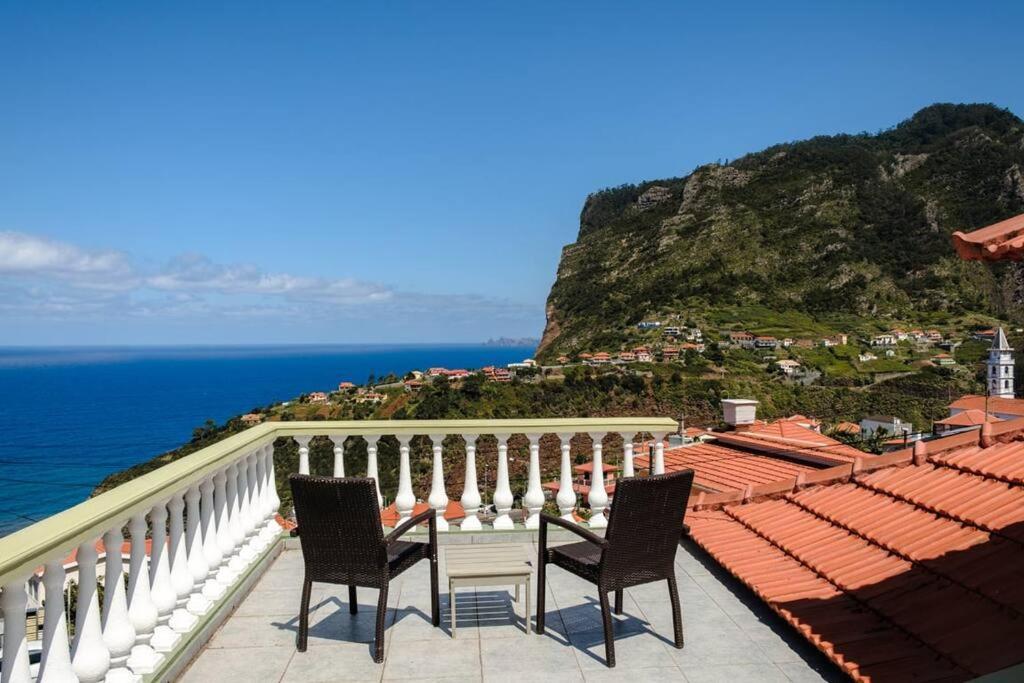 Hikers Haven Villa São Roque do Faial Exteriör bild